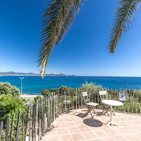 Luxury With Jacuzzi In * Les Issambres