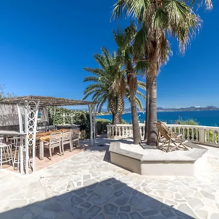 Luxury With Jacuzzi In *